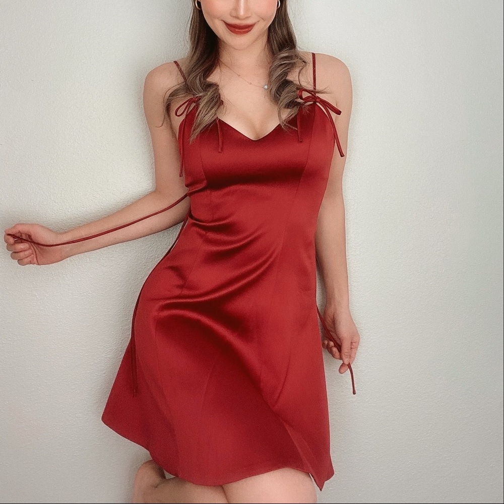 Elliatt red bow tie satin mini dress